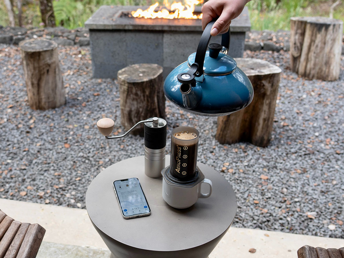 Photo of pouring hot water into an AeroPresp